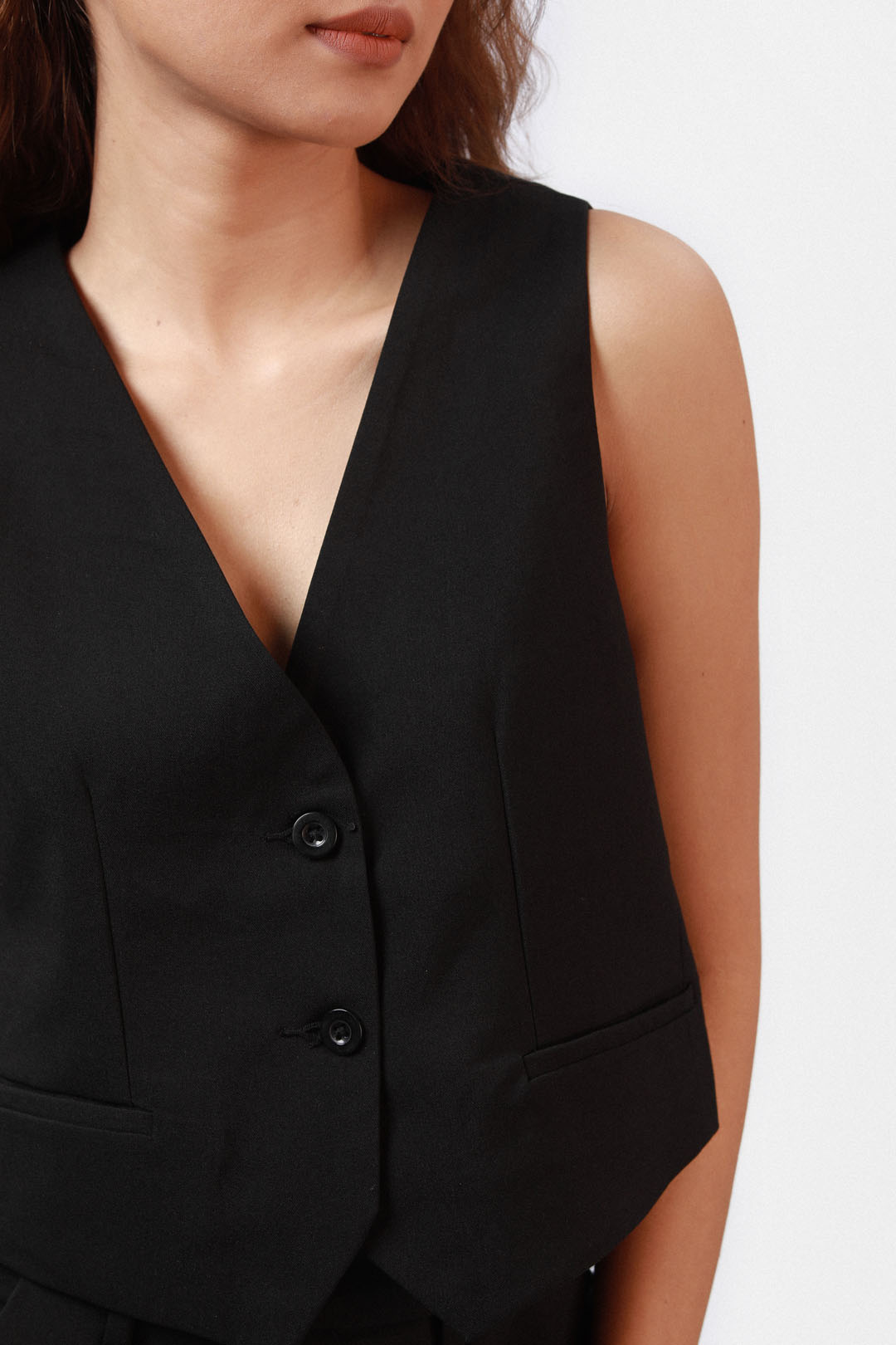 ENFOLD WIDE TAILORED VEST ブラック 38 WIDE TAILORED VEST｜38｜BLK｜JACKET｜|ENFÖLD OFFICIAL ONLINE